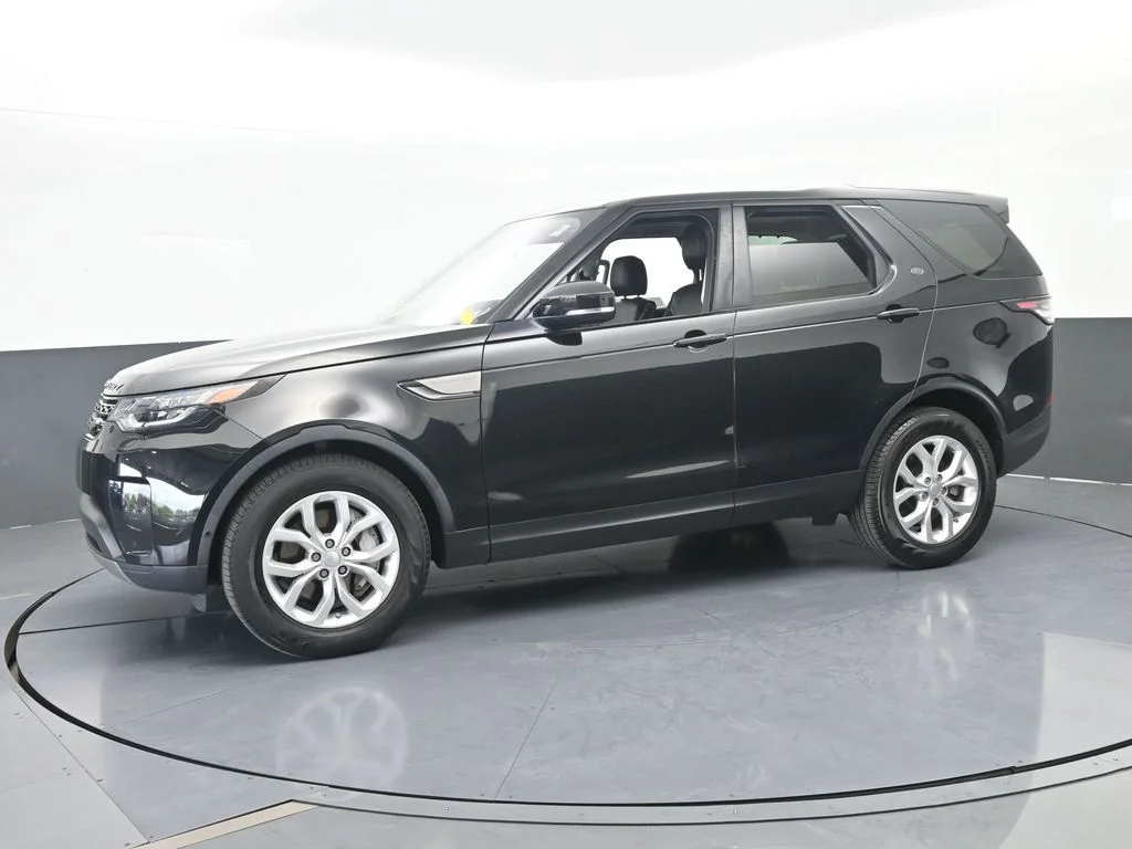 Used 2020 Land Rover Discovery SE with VIN SALRG2RV5L2428015 for sale in Miami Lakes, FL