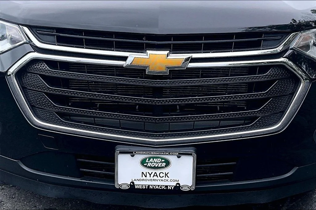 Used 2020 Black Chevrolet LS image 35