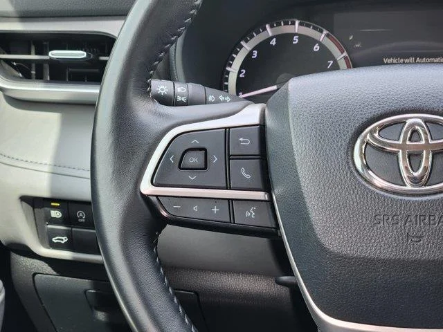 Used 2024 Silver Toyota LE Front-Wheel Drive image 26