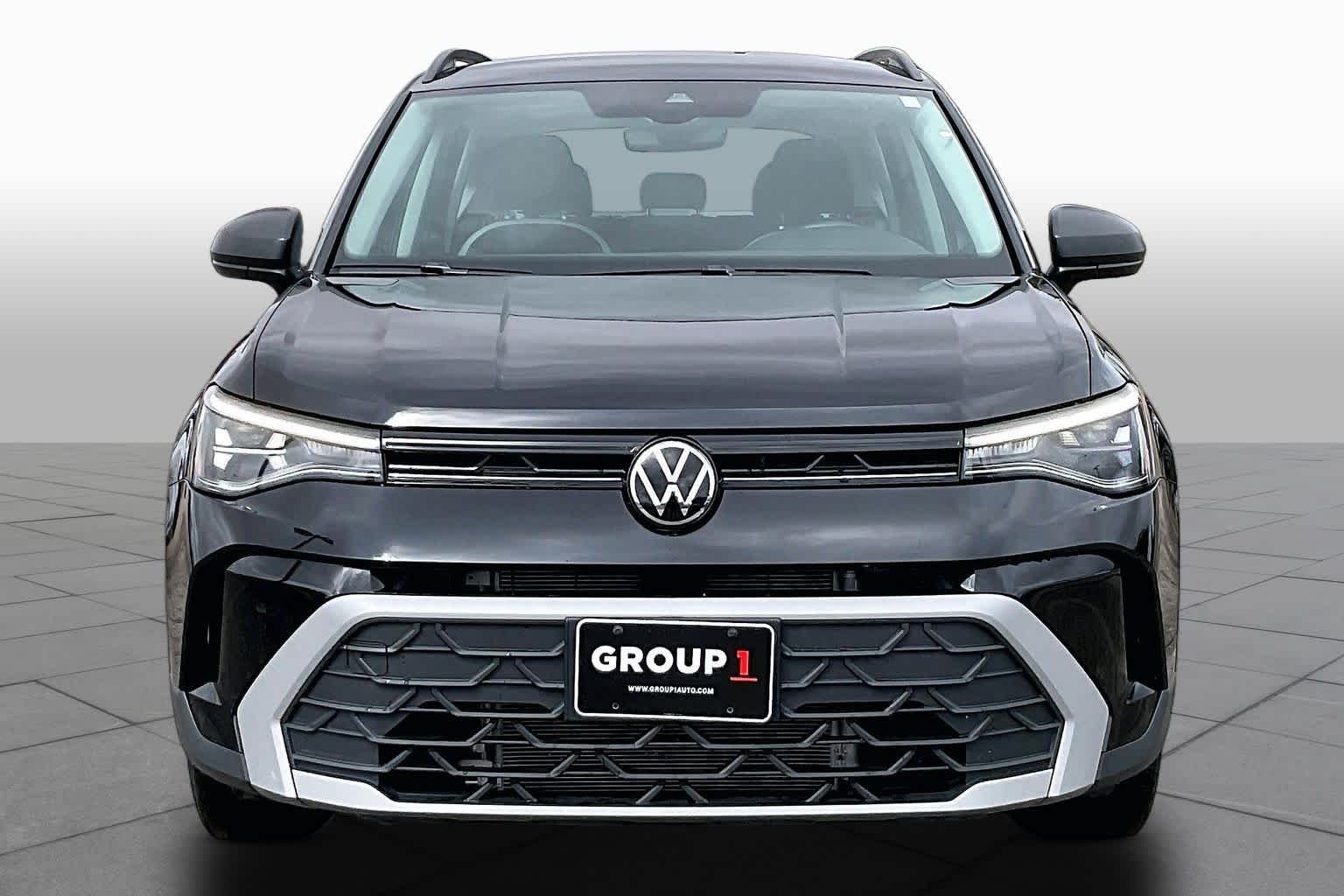 Used 2025 Deep Black Pearl Effect Volkswagen S image 4
