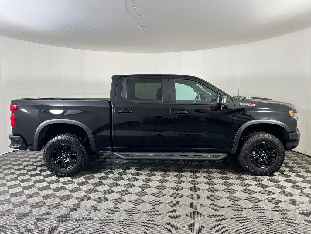 Used 2023 Black Chevrolet ZR2 image 24