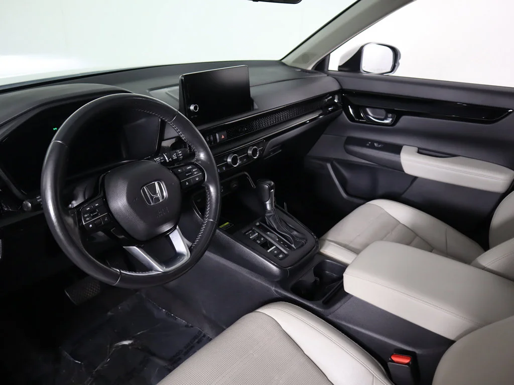 Used 2024 Platinum White Pearl Honda EX-L image 28