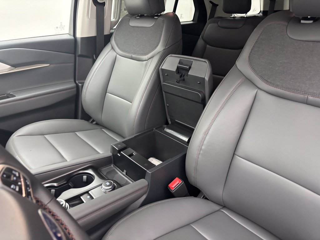 New 2026 Black Ford Active image 26