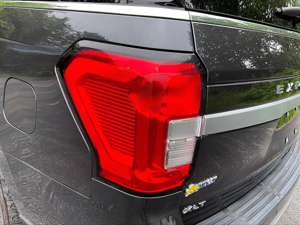 Used 2024 Gray Metallic Ford XLT image 35