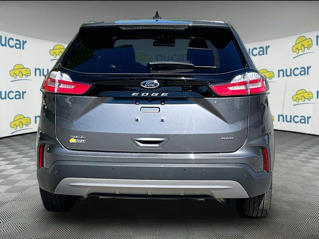 Used 2023 Gray Ford SEL image 5