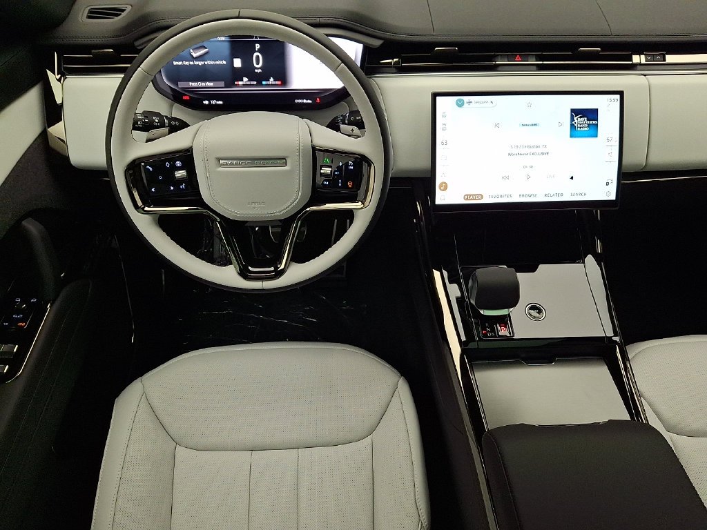 New 2027 Charente Grey Land Rover Dynamic SE image 8