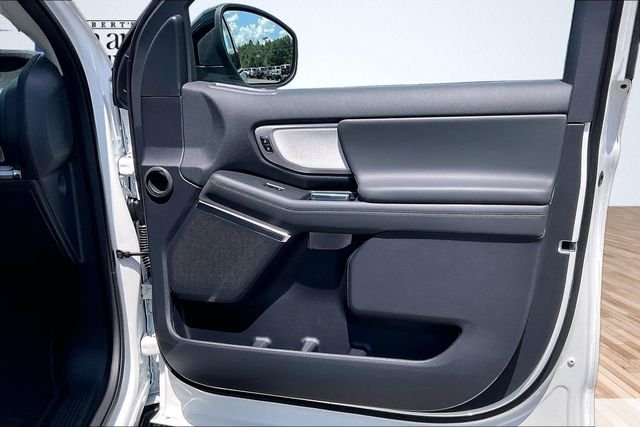 New 2027 Star White Metallic Tri-Coat Ford MAX Active image 37