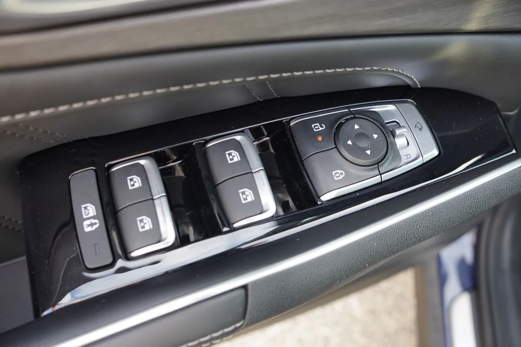 Used 2026 Midnight Lake Blue Kia X-Line SX image 24