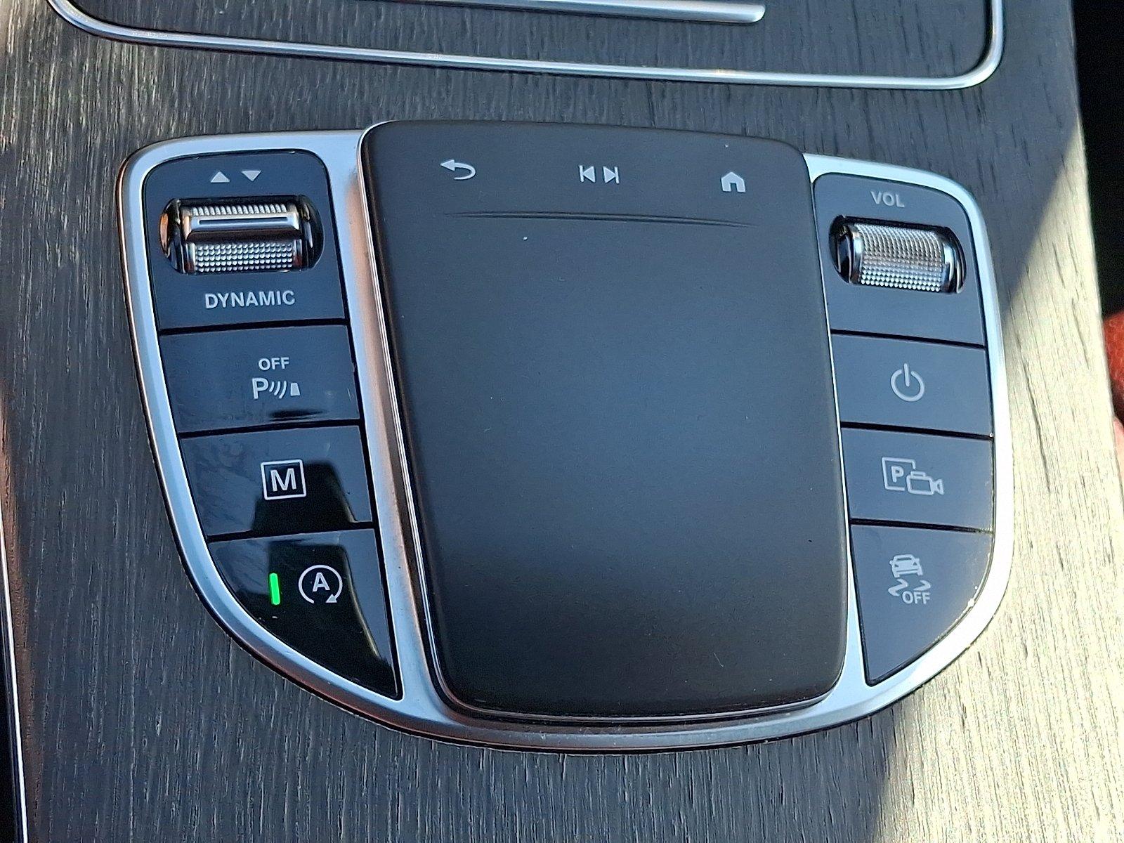 Certified Used 2021 Graphite Gray Metallic Mercedes-Benz 4MATIC® image 25