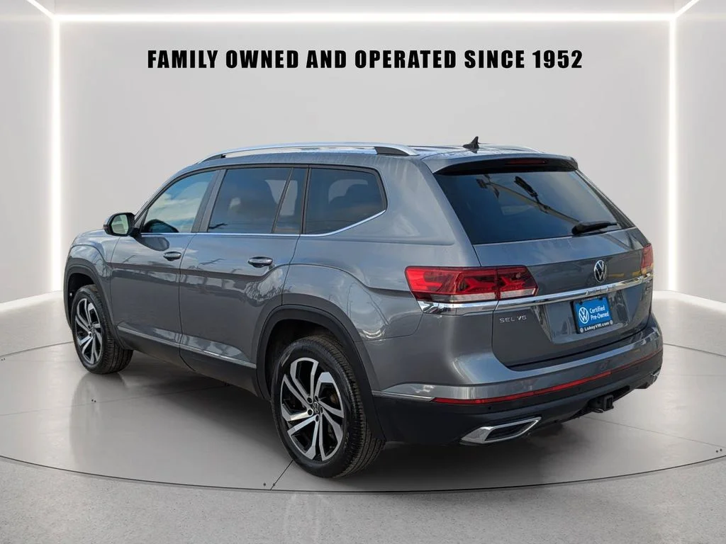 Used 2023 Gray Volkswagen SEL image 4