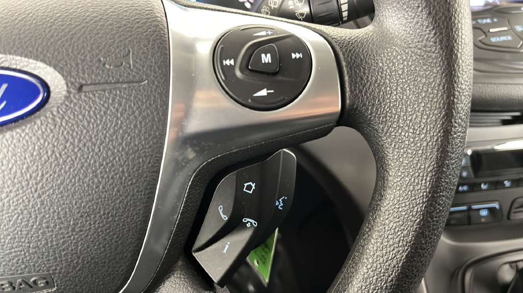 Used 2014 Ingot Silver Ford SE image 24