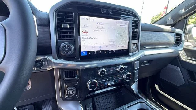 New 2026 Star White Metallic Tri-Coat Ford Lariat® image 64