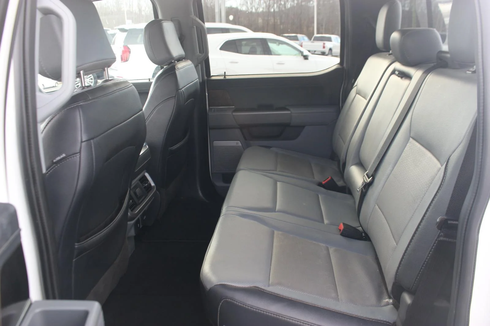 Used 2023 White Ford XL image 33