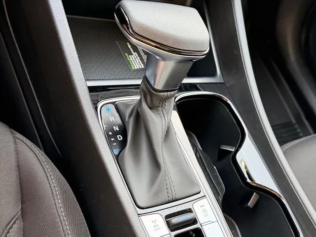 Used 2026 Silver Hyundai SEL image 18