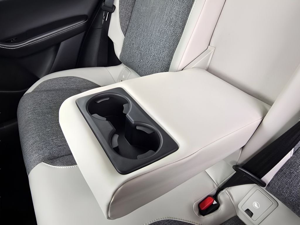 Used 2026 Snowflake White Pearl Mica Mazda 2.5 S Aire Edition image 29