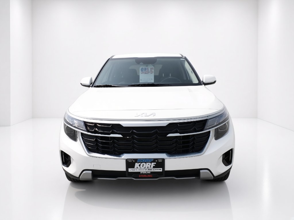 Used 2026 Snow White Pearl Kia LX image 6