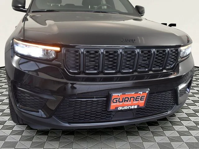 2023 Jeep Grand Cherokee Altitude - Photo 10