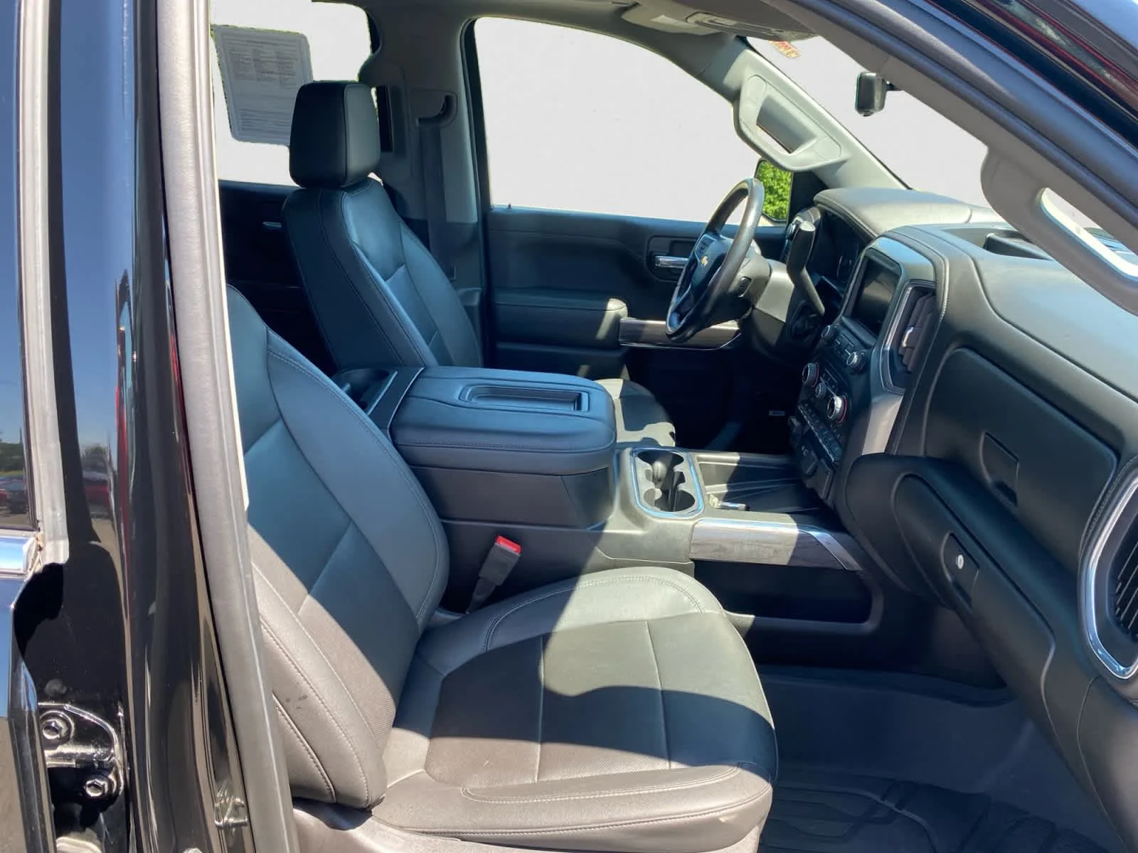 Used 2021 Black Chevrolet LTZ image 21
