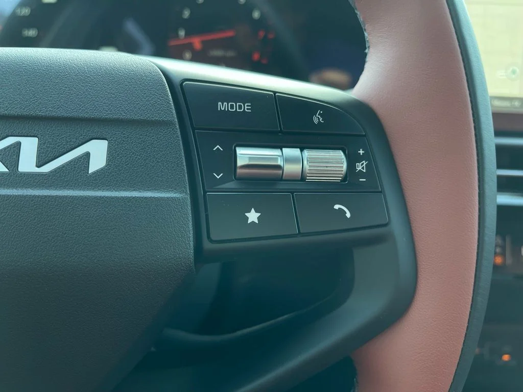 New 2026 Gray Kia SX-Prestige image 22
