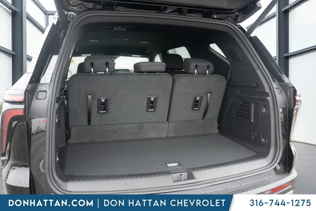 2027 Chevrolet Traverse LT - Photo 30