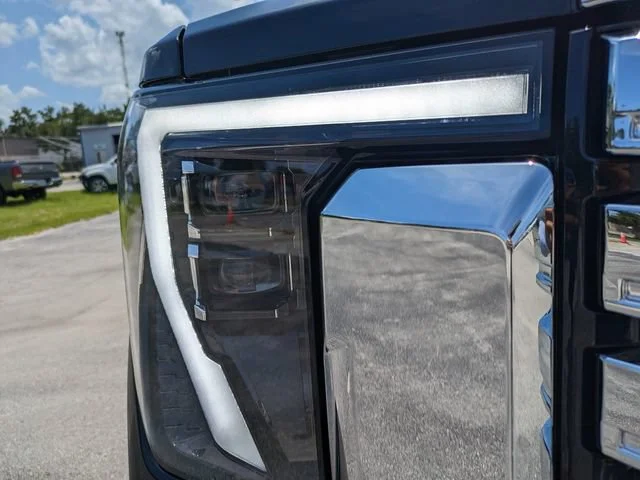 2026 GMC Sierra 3500HD Denali - Photo 10