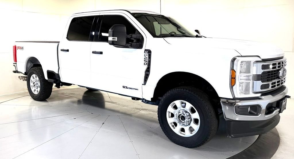 2024 Ford Super Duty F-250 XLT