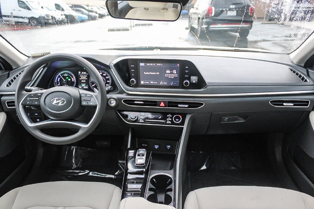 Certified Used 2023 Silver Hyundai Blue image 14