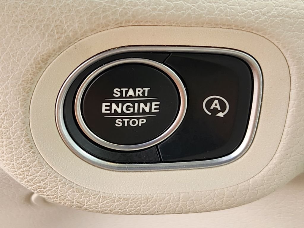 Used 2020 Mojave Silver Metallic Mercedes-Benz GLE350 4MATIC® image 24