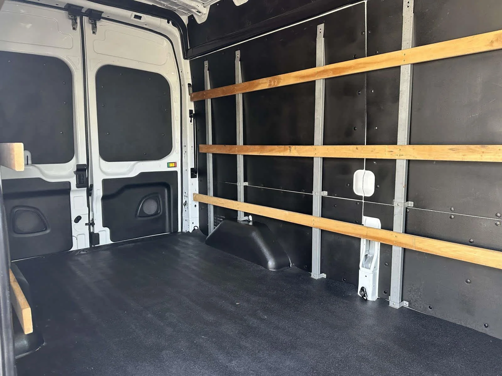 Used 2023 Oxford White Ford  image 19