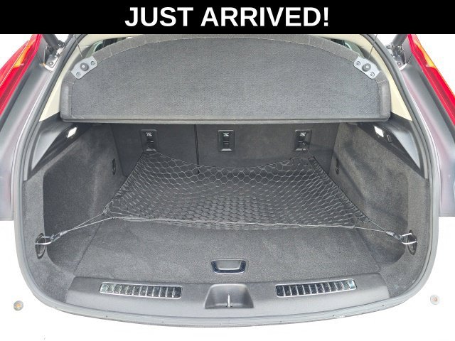 Used 2020 White Cadillac Premium Luxury image 8