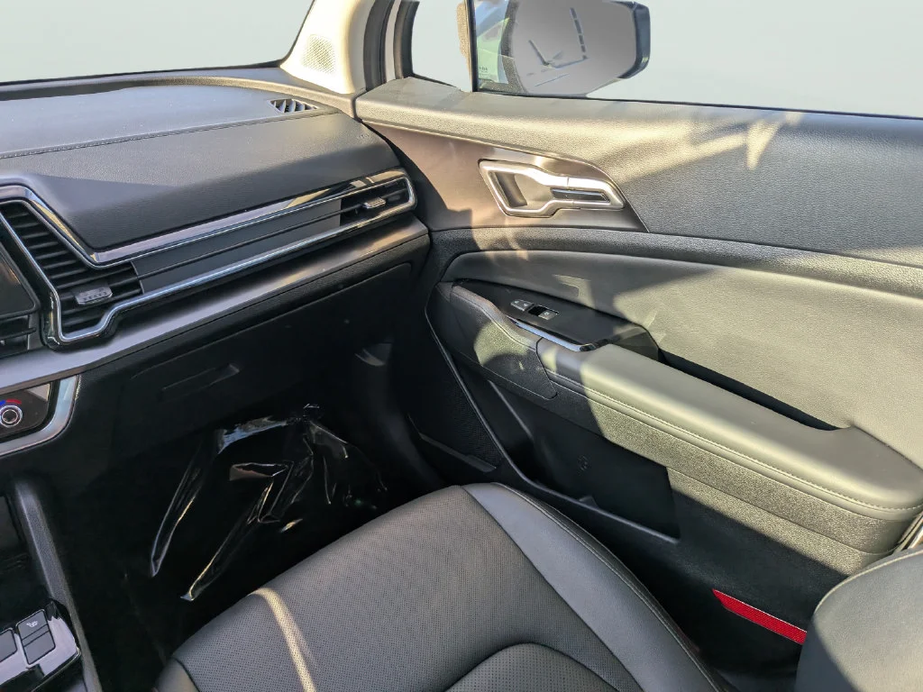 Used 2025 White Kia EX image 14