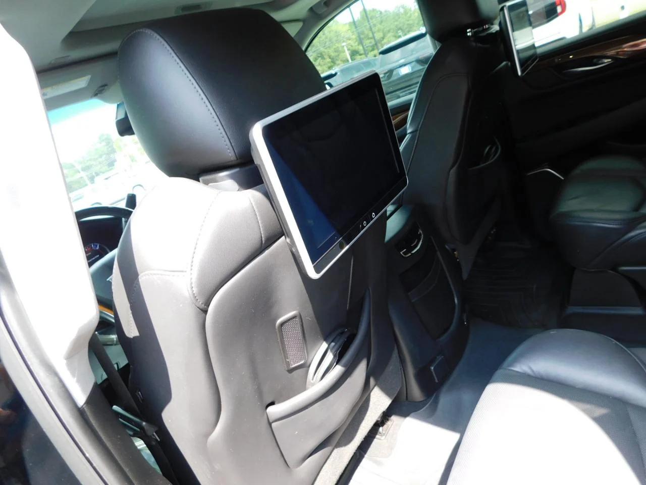 Used 2018 Black Cadillac 2WD 4dr Luxury image 30