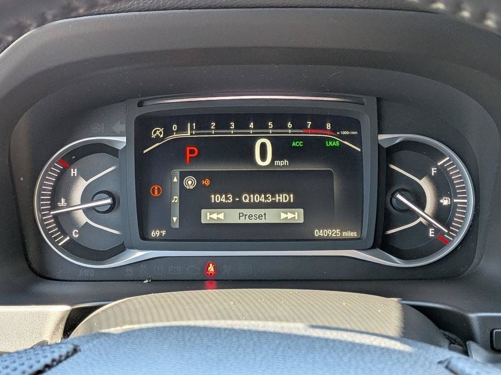Used 2023  Honda EX-L image 17