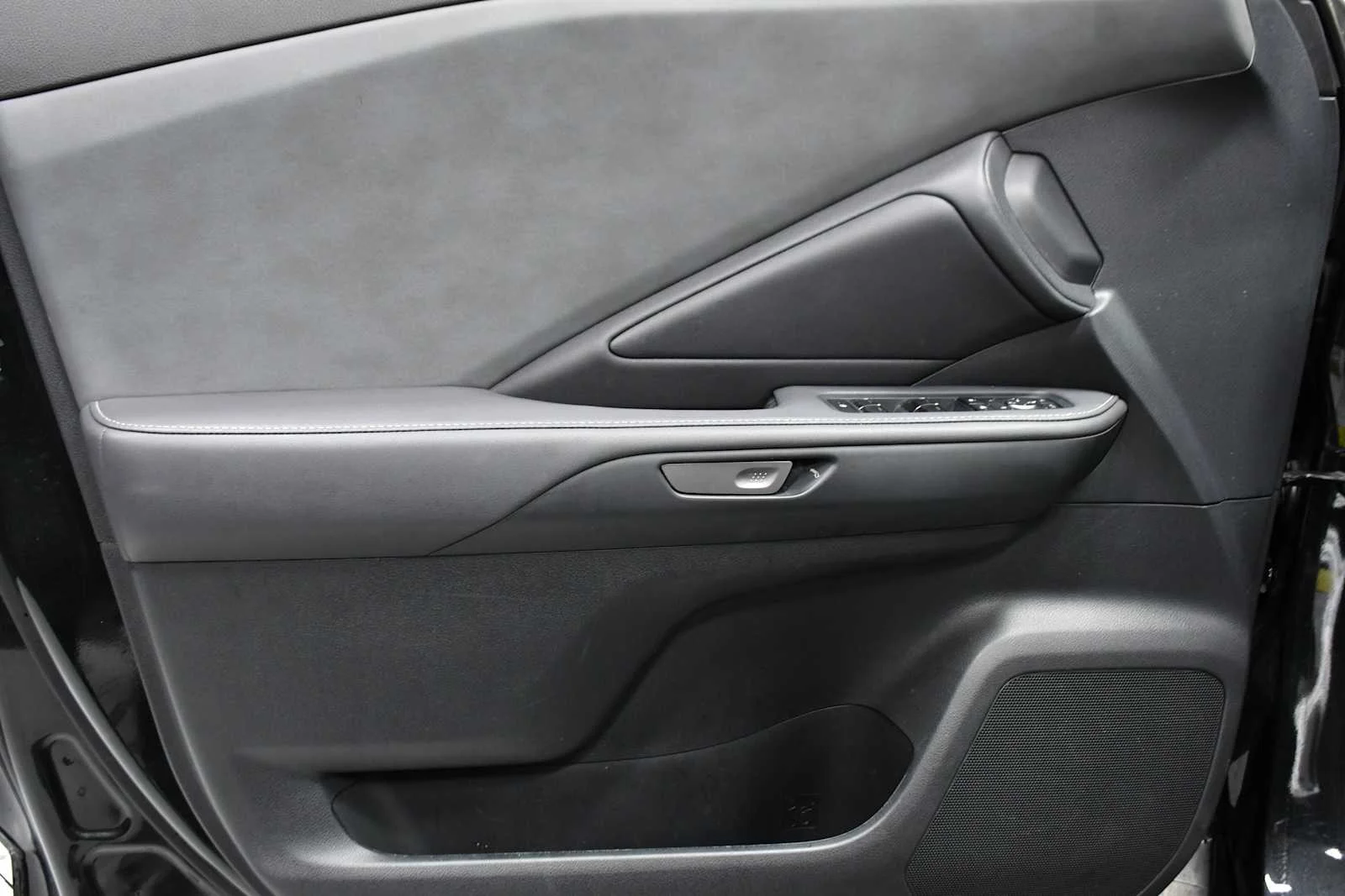 Used 2025 Caviar Lexus Premium image 14