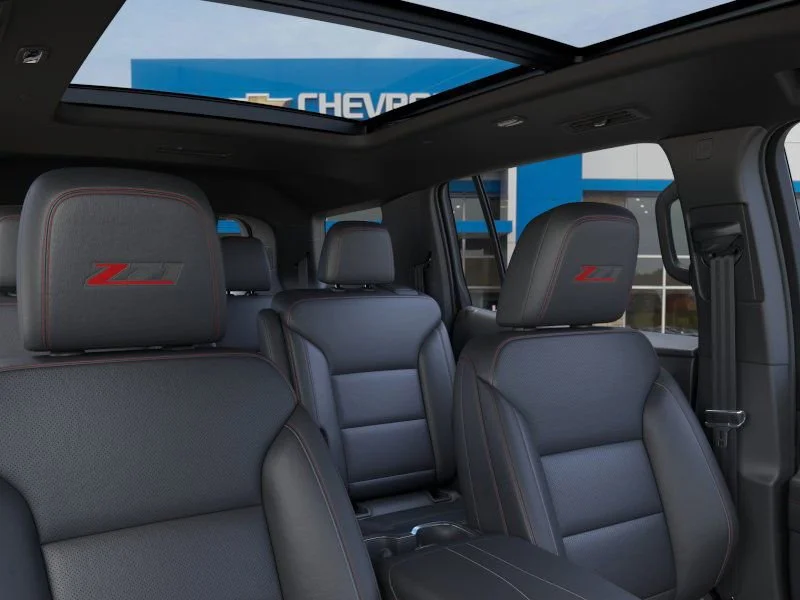 New 2026 Polar White Tricoat Chevrolet Z71 image 24