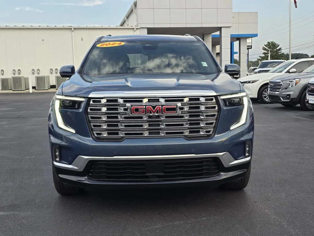 Used 2024 Downpour Metallic GMC FWD Denali image 2