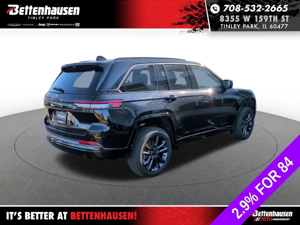 New 2026 Diamond Black Crystal Pearl-Coat Exterior Paint Jeep Limited Reserve image 5