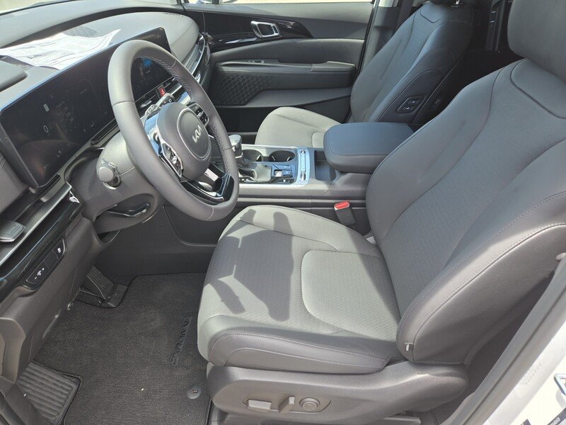2025 Kia Carnival SX Prestige - Photo 6