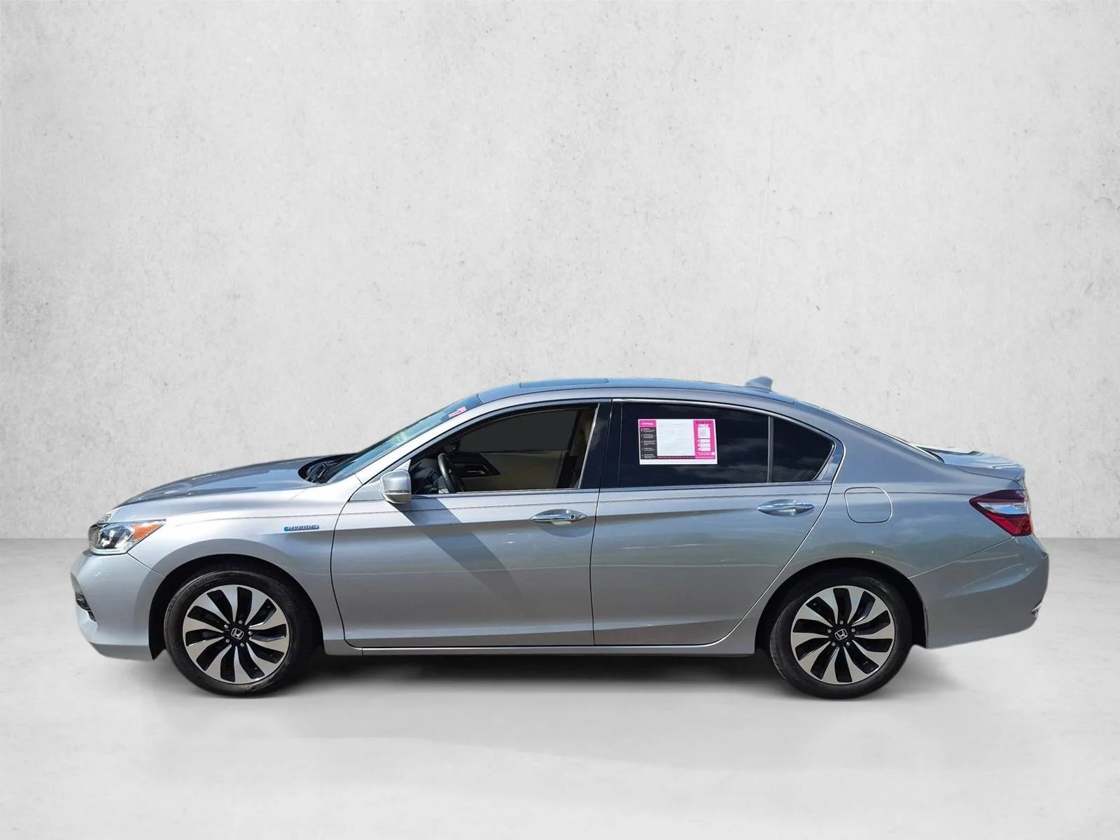 Used 2017 Silver/Gray Honda EX-L image 8