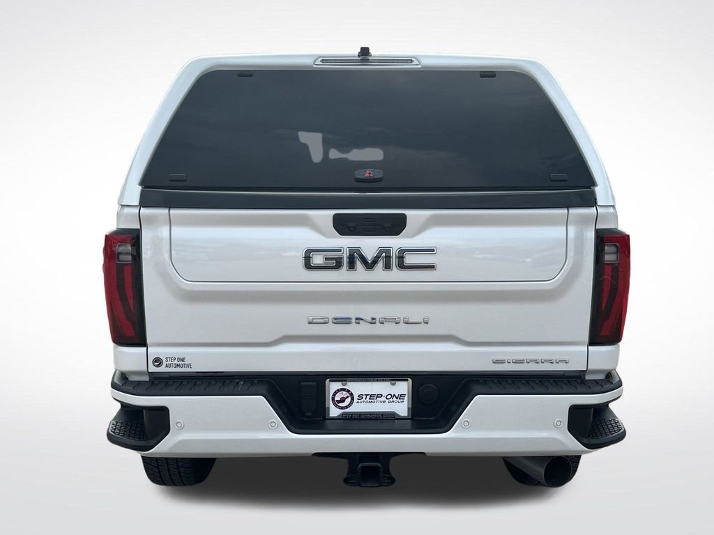 Used 2024 White GMC Denali Ultimate image 6