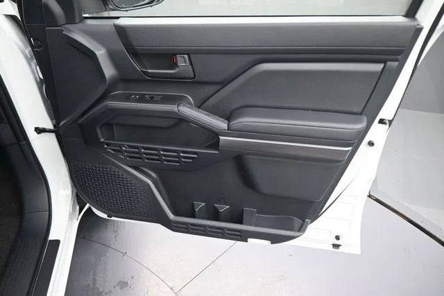 Used 2026  Toyota SR5 image 13