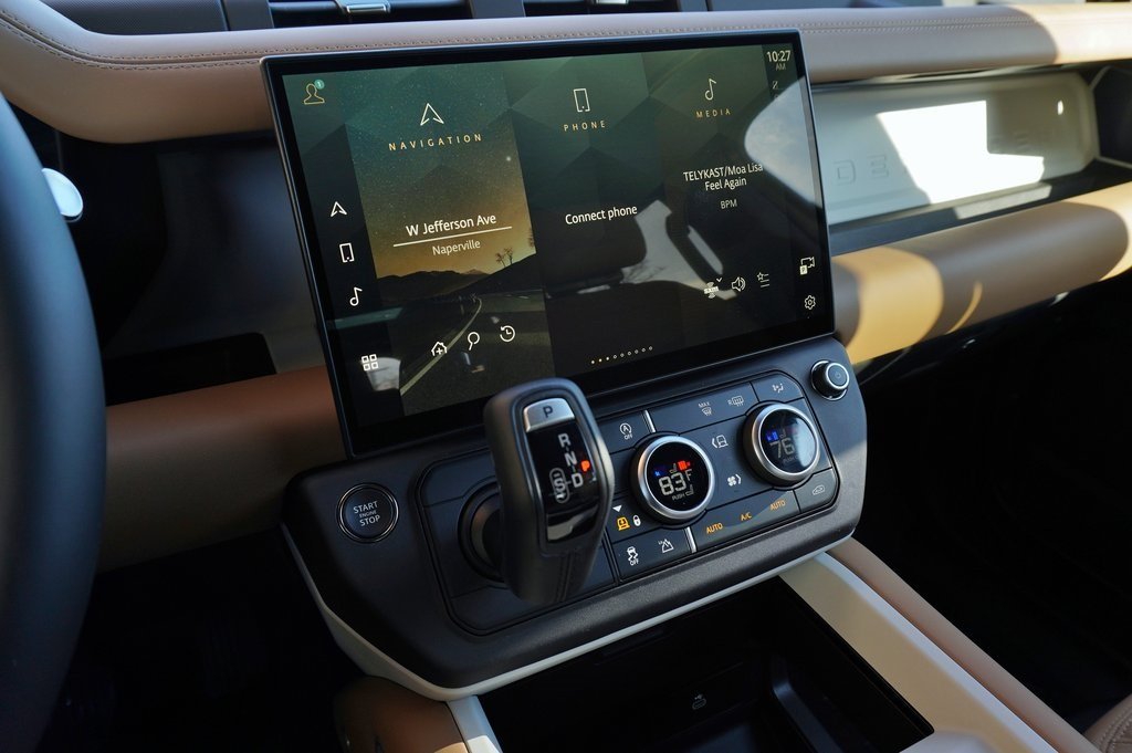 2026 LAND ROVER DEFENDER - Image 17