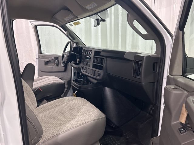 2026 Chevrolet Express Cargo Work Van - Photo 13