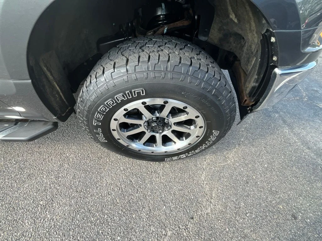 Used 2018 Gray Ford XLT image 29