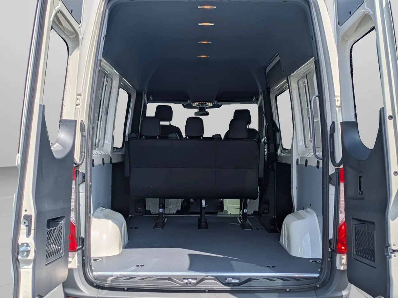 2025 Mercedes-Benz Sprinter Crew Van Base - Photo 8