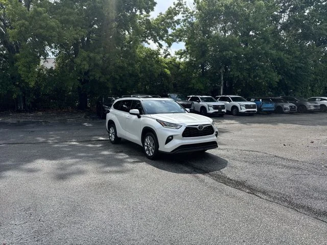 Used 2021 White Toyota Limited image 3