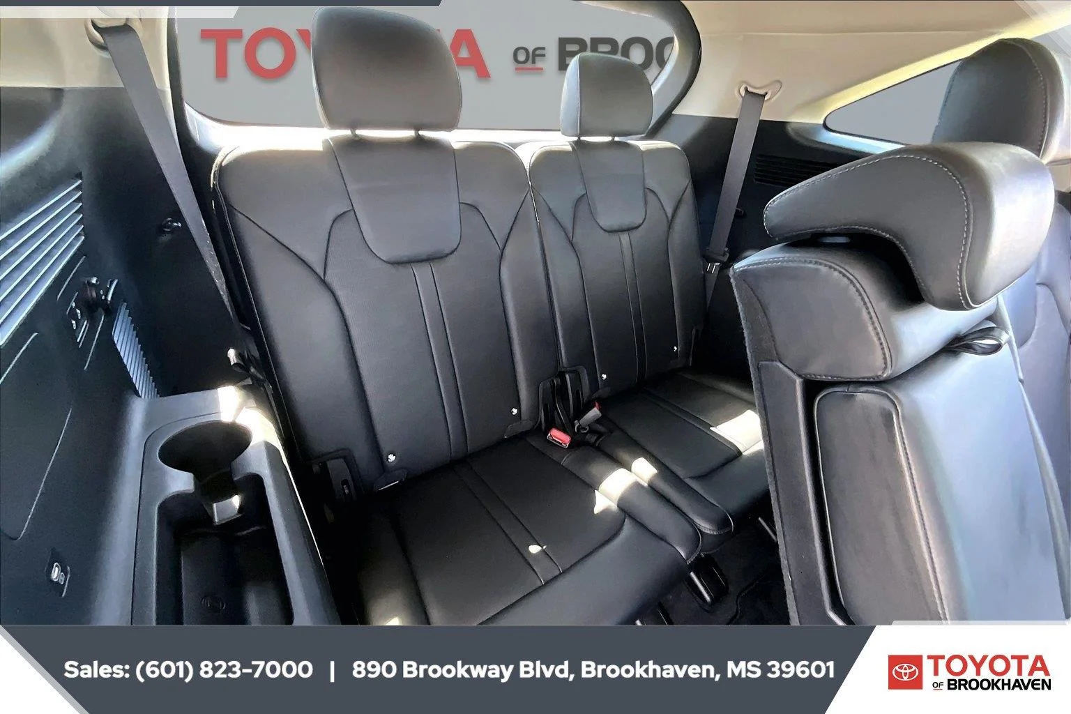 Used 2024 Glacial White Pearl Kia S image 21