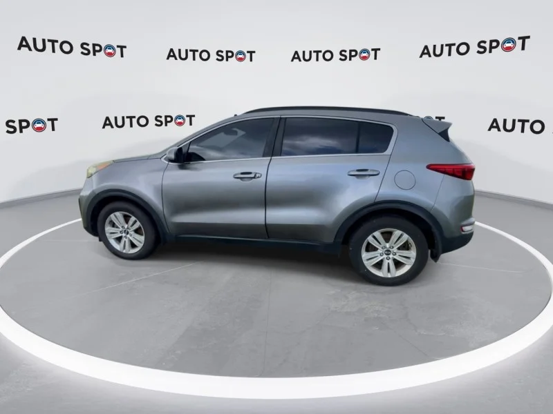 Used 2017 SILVER Kia LX image 8