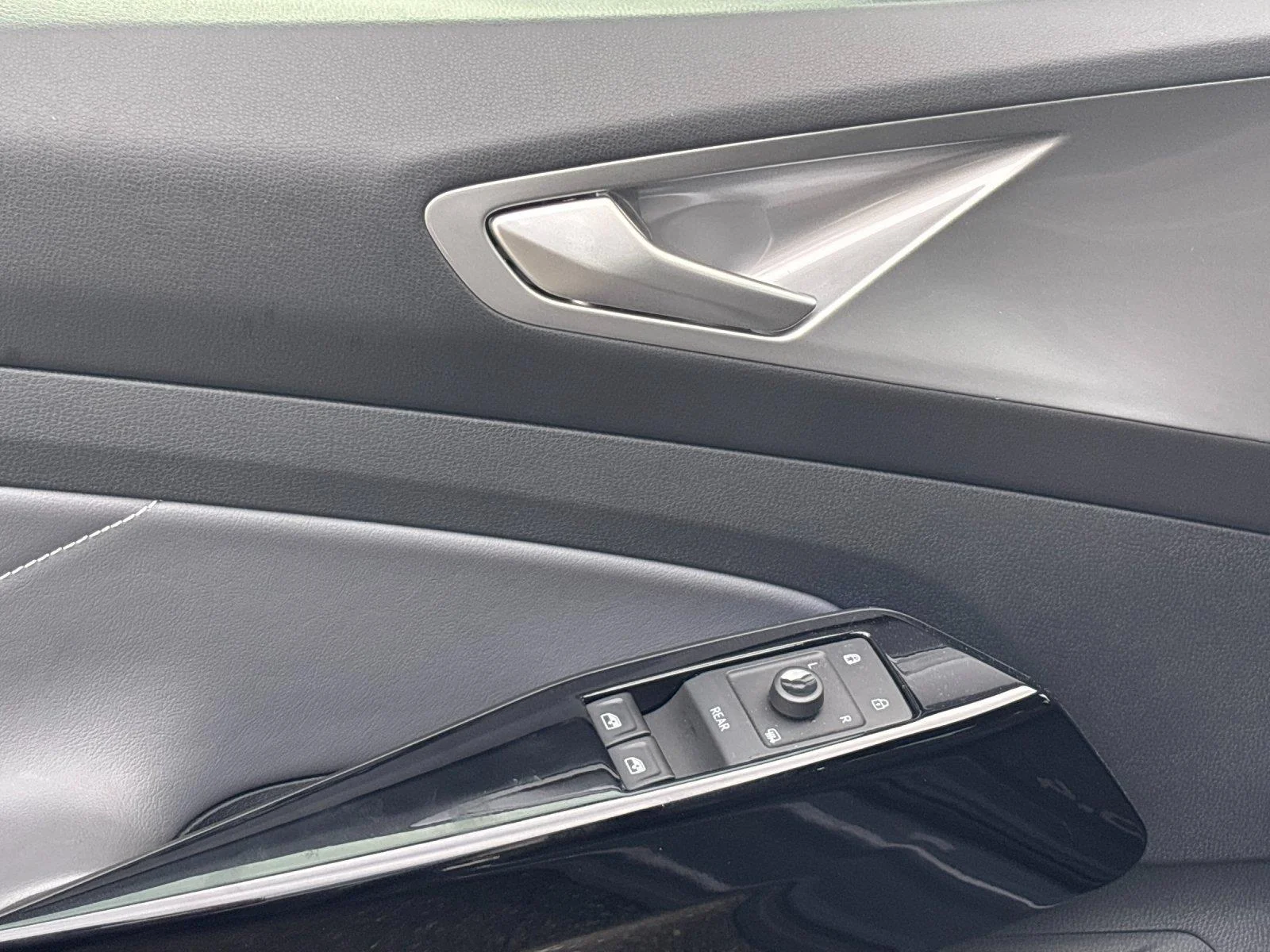 Certified Used 2023 Pure Gray Volkswagen Pro S image 13
