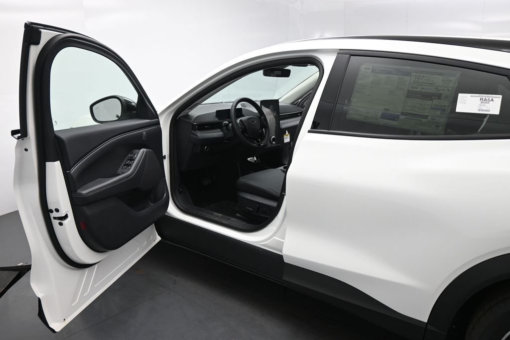 New 2026 Star White Metallic Tri-coat Ford Select image 8